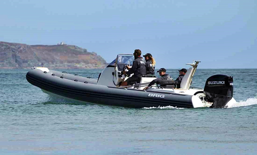 Човен RIB